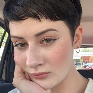 Meet your Posher, Savannah